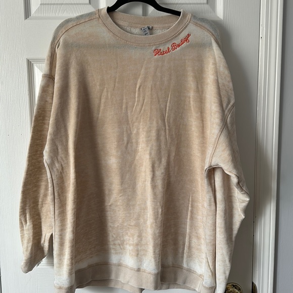 Hazel Boutique crew neck - Picture 1 of 2